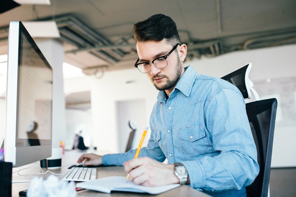 Tienes una vida laboral agitada